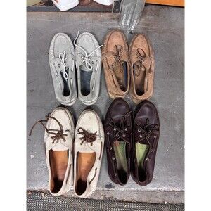 4 pairs of sperry shoes